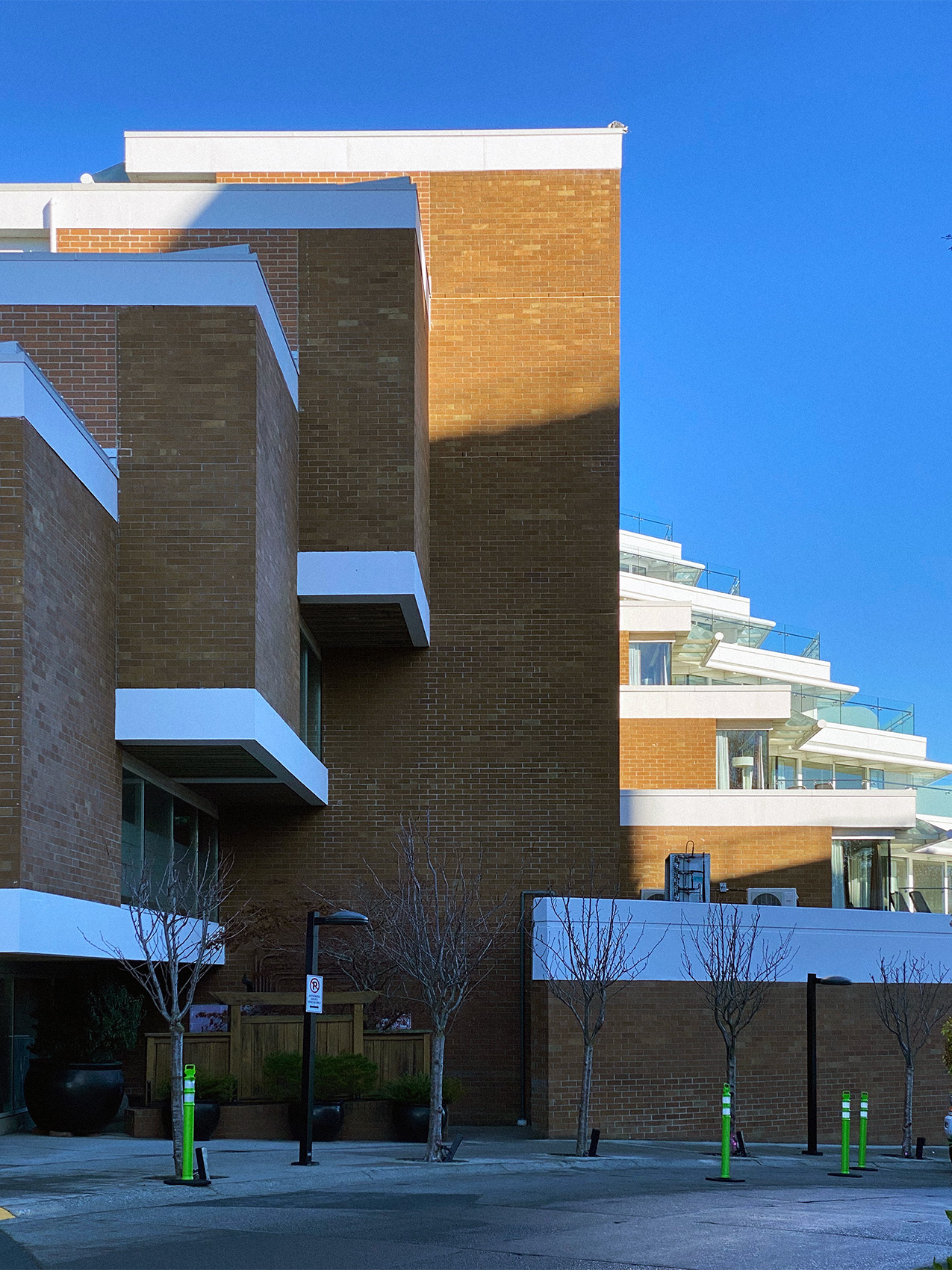 Laurel Point Inn (Erickson Wing), 1989